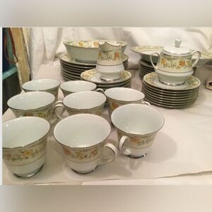 Noritake Atwood Pattern 2672 Platinum Green, Rust & Yellow Floral Pattern 45 pcs